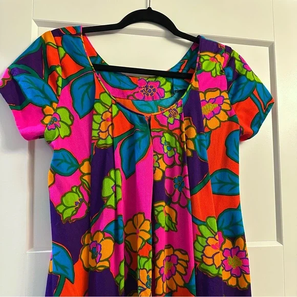 WALTAH CLARKE’S Vintage Hawaiian Shops Retro Groovy Multi Style 1035 Maxi Dress - Picture 6 of 13